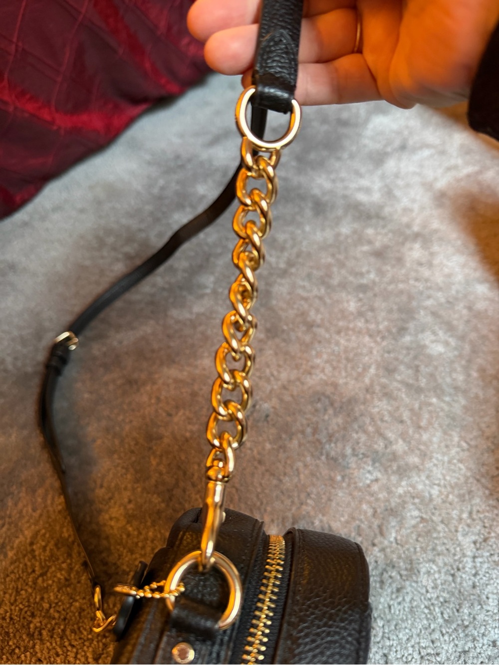 NWT Coach Camera Bag Black Pebbled Leather Crossbody with Gold Chain - Picture 6 of 10